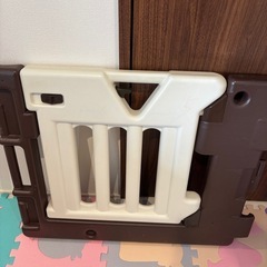 子供　パネル　ベビーサークル　柵　ガードの画像