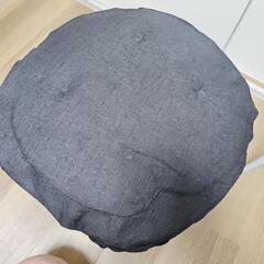 IKEA 椅子 ☆ マリウススツール ブラックの画像