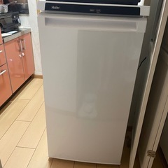 冷凍庫  102Lの画像