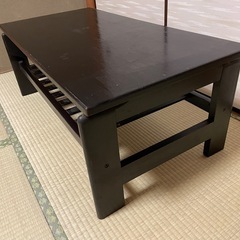 黒のローテーブルの画像
