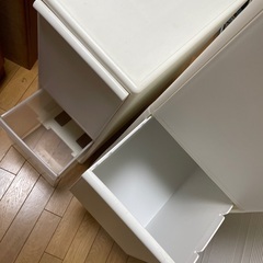 衣装ケース2個の画像