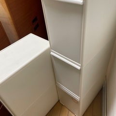 衣装ケース2個の画像