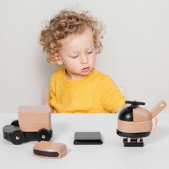 【✨新品✨】木製　おもちゃ 車 ヘリコプター　男の子　プレゼント 磁石　レトロの画像