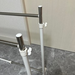 ハンガーラックの画像