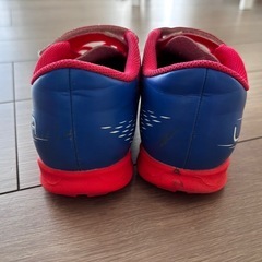 PUMA サッカーシューズ レッド ベルクロ20cmの画像