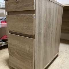 キャスター付きデスクワゴンの画像