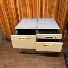 事務用机の画像