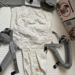 【美品箱付】エルゴ　抱っこ紐セットの画像