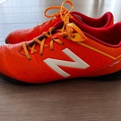New Balance Vazee フットサルシューズ オレンジ　22.5cmの画像