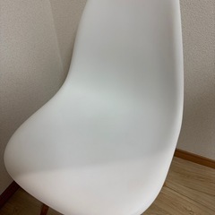 ホワイトダイニングチェアの画像