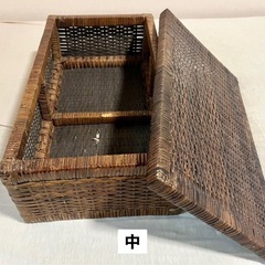 【無料でお譲りします！】ラタン収納バスケット5つセットの画像