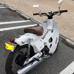 スーパーカブc70 カスタムバイク　吹け上がり良好 前後ブロックタイヤ新品2.75 2サイズアップ　迫力あります
の画像