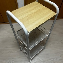 ニトリ スリムキッチンラック（幅26×奥行33×高さ80cm）／錆あり・引き取り限定の画像