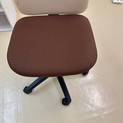オフィスチェアの画像