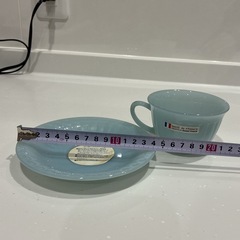 ミスタードーナツ✿食器セット✿プレート2枚✿カップ＆ソーサー✿お皿✿マグカップ✿タッパの画像