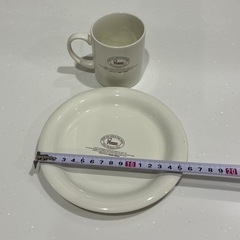 ミスタードーナツ✿食器セット✿プレート2枚✿カップ＆ソーサー✿お皿✿マグカップ✿タッパの画像