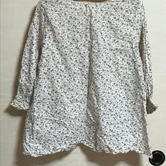 綿100% 小花　長袖ブラウスの画像