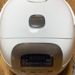 炊飯器の画像