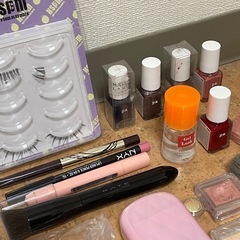 【決まりました】化粧品まとめ売りの画像
