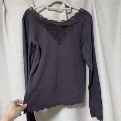 服11 【Vネックなどのインナーに！】2WAY トップスの画像