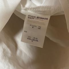 【1度のみ美品✨】ブラウスの画像