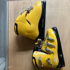 ヴィンテージスキーブーツの画像