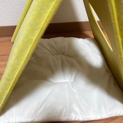 【美品】キャット　ハウス　テント　猫　ベッド　クッションの画像