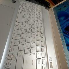 (^受け渡し先決まりました^)激速SSD 東芝小型ノートパソコン Core-i7 / SSD 250ギガ / メモリ 8ギガ / Windows11 24H2 /Office2021プロplusインストール済み / ウェブカメラ / DVDマルチドライブ / WiFi / Bluetooth 付き / (^^)の画像