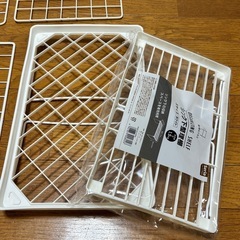 【本日10時半まで】ワイヤーネット、シンク下整理棚 の画像