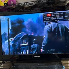 テレビとラック　【動作確認済・バラ売り可】の画像
