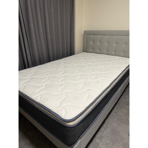 セミダブルベッドフレーム・極厚マットレス