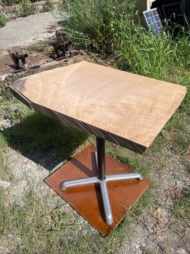 楓　一枚板　杢　テーブル