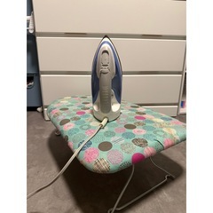 アイロン＆アイロン台の画像