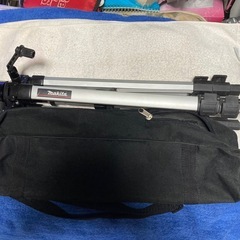 マキタ　　　　レーザー三脚の画像