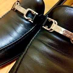 フェラガモ  メンズローファー 箱付きの画像
