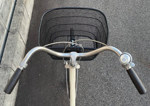 ＜整備済＞26インチ自転車・変速なし LEDライト・新品鍵付き オフホワイト・すぐ乗れます