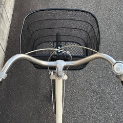 ＜整備済＞26インチ自転車・変速なし LEDライト・新品鍵付き オフホワイト・すぐ乗れますの画像