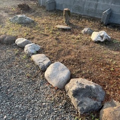【あげます】庭の飛び石・仕切り石・縁石の画像