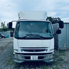 広告トラックの画像