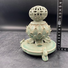 蓮の香炉 透かし彫り 青緑 兎の画像