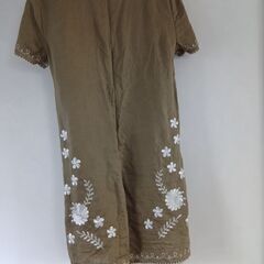 半袖刺繍ワンピース（М着丈約85cm）の画像