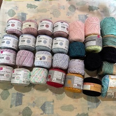 （引き取り限定）手芸糸　未使用有り
の画像