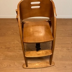 木製子供椅子　ハイチェアの画像