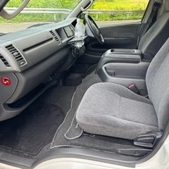 ハイエースワイド　ワゴン　TRH214 2WD パール　車検2年の画像