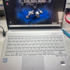 富士通ノートパソコンの画像