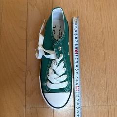 SOL スニーカー Mサイズの画像