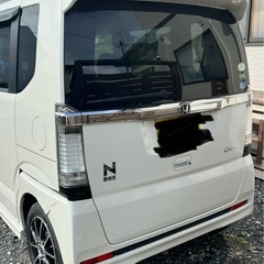 ホンダ　エヌボックスカスタム　ホワイト　の画像