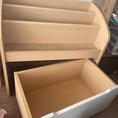 収納付き本棚の画像