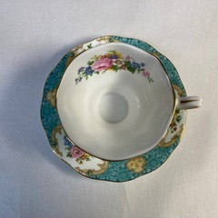 ロイヤルアルバート カップ&ソーサーの画像