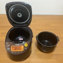 炊飯器の画像